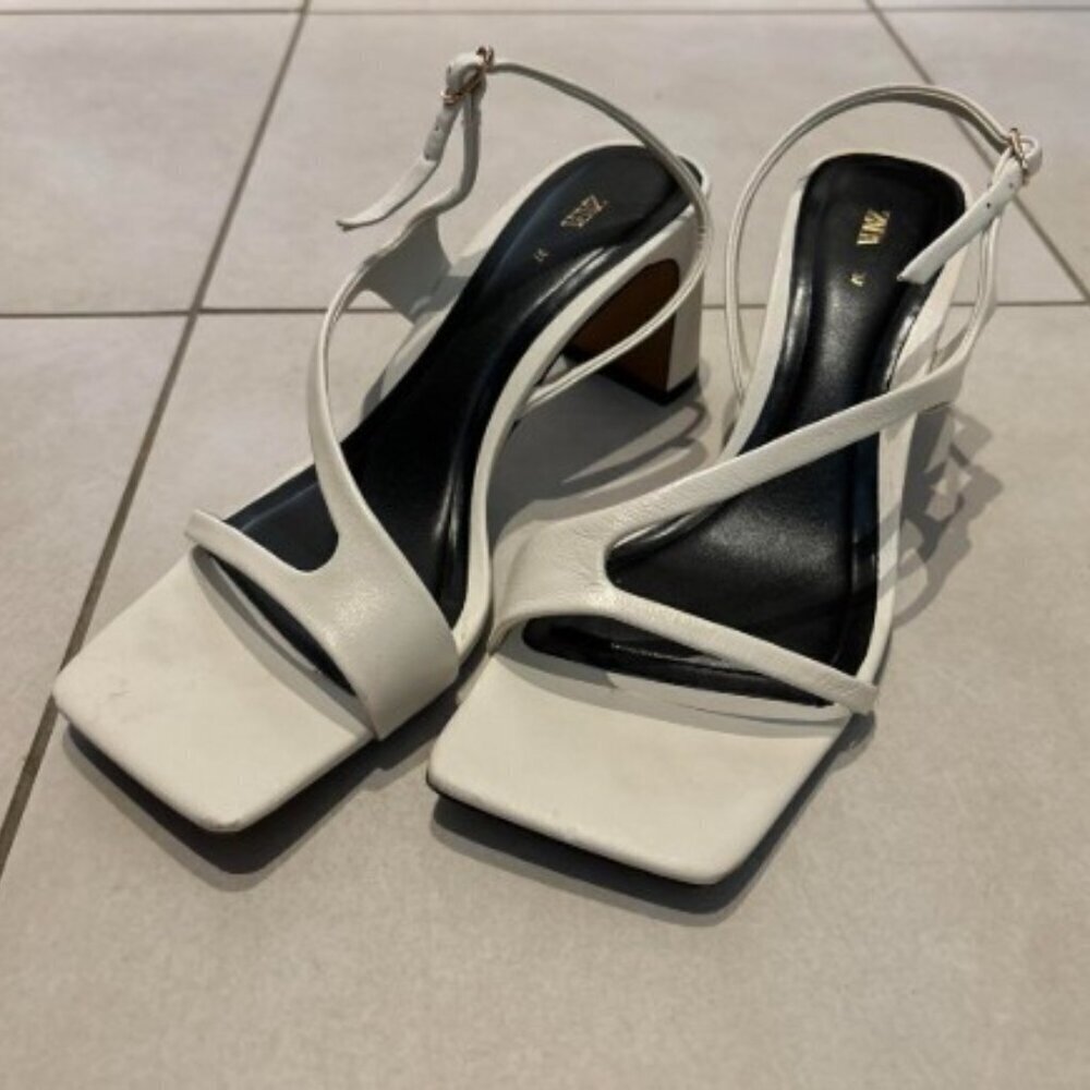 Zara Retro Ivory Strap Square Toe Y2K Heeled Sandal SIZ US 10/EU 41 1313/110/001